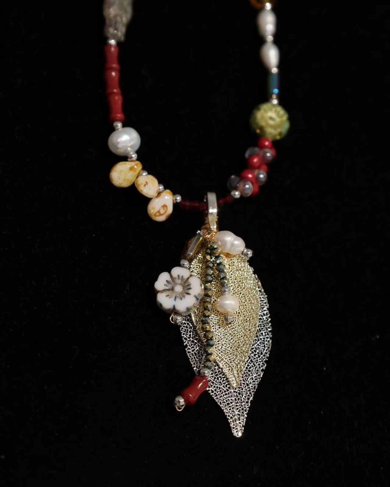 Double Leaf Necklace