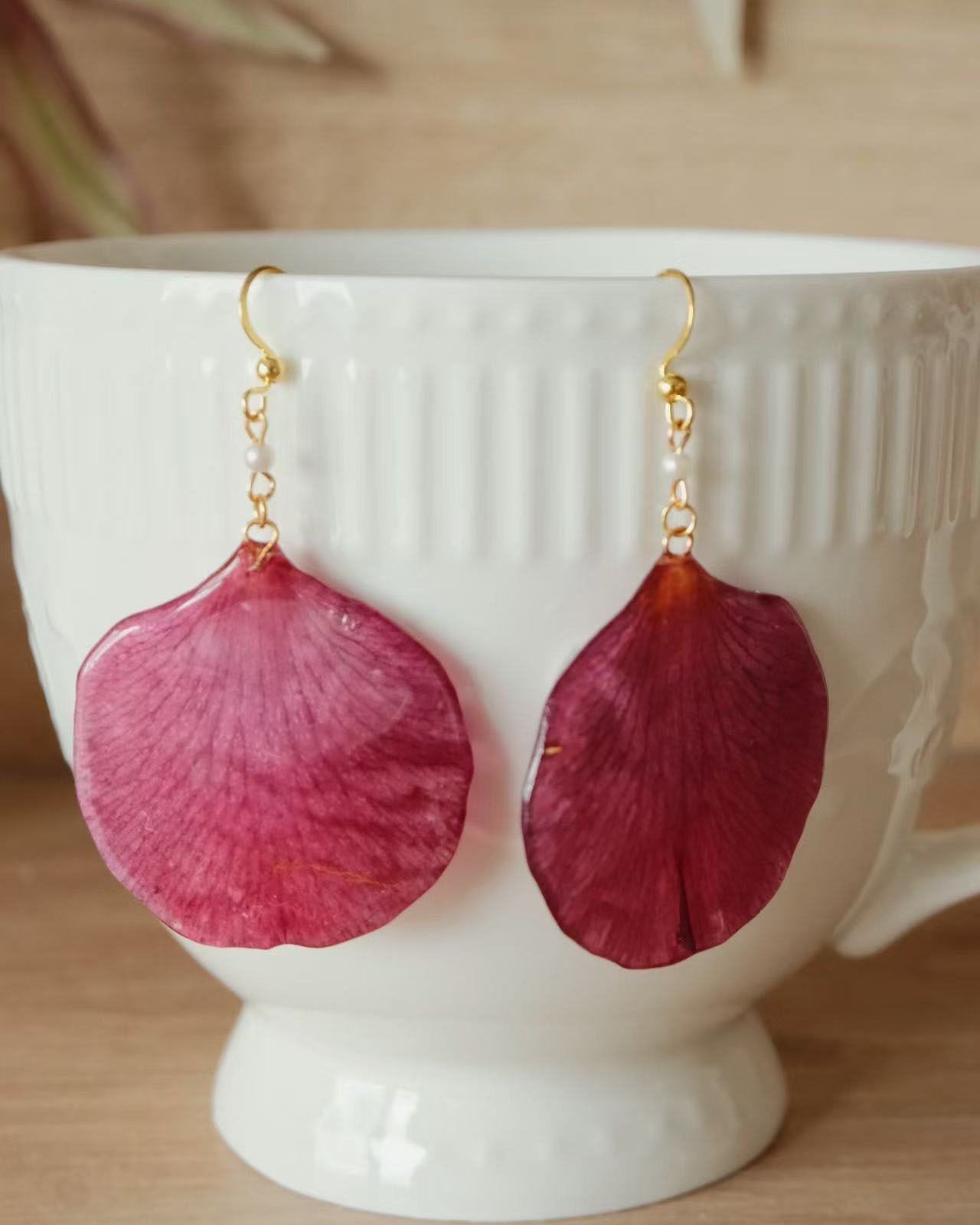 Real Camellia ohrring