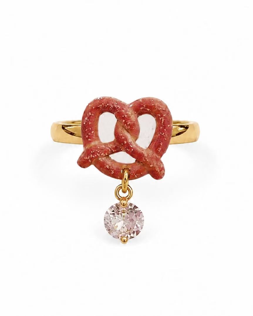 Pretzel Pearl Ring